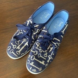 Taylor Swift navy Keds
